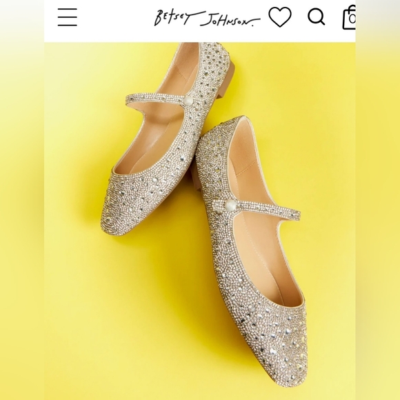 Betsey Johnson Flats. - Picture 12 of 13